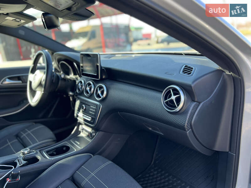Хэтчбек Mercedes-Benz A-Class 2016 в Берегово