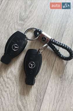 Хэтчбек Mercedes-Benz A-Class 2011 в 