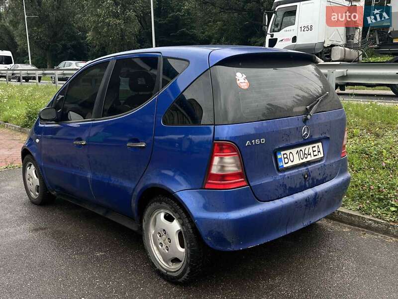 Хэтчбек Mercedes-Benz A-Class 2000 в 
