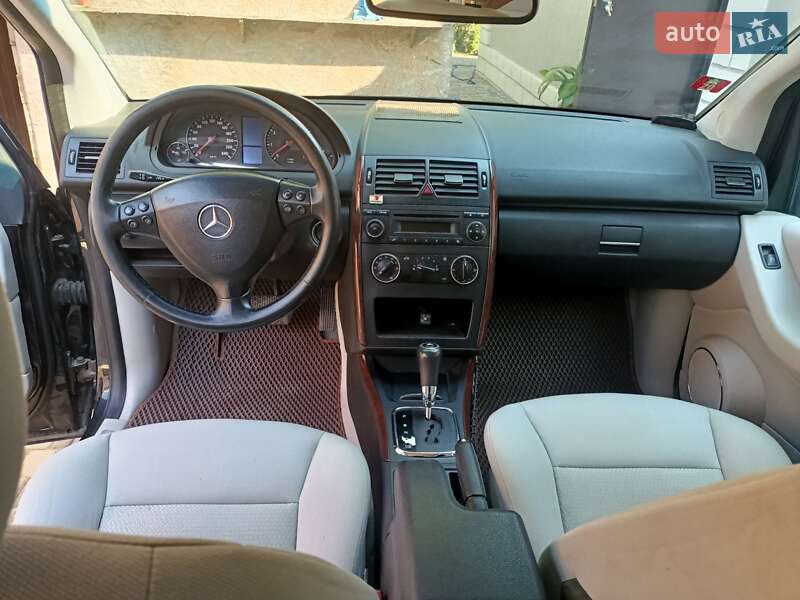 Хэтчбек Mercedes-Benz A-Class 2007 в Раздельной