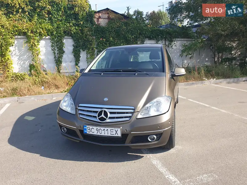 Mercedes-Benz A-Class 2011