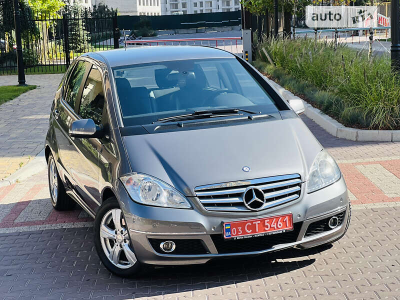 Хэтчбек Mercedes-Benz A-Class 2010 в Киеве