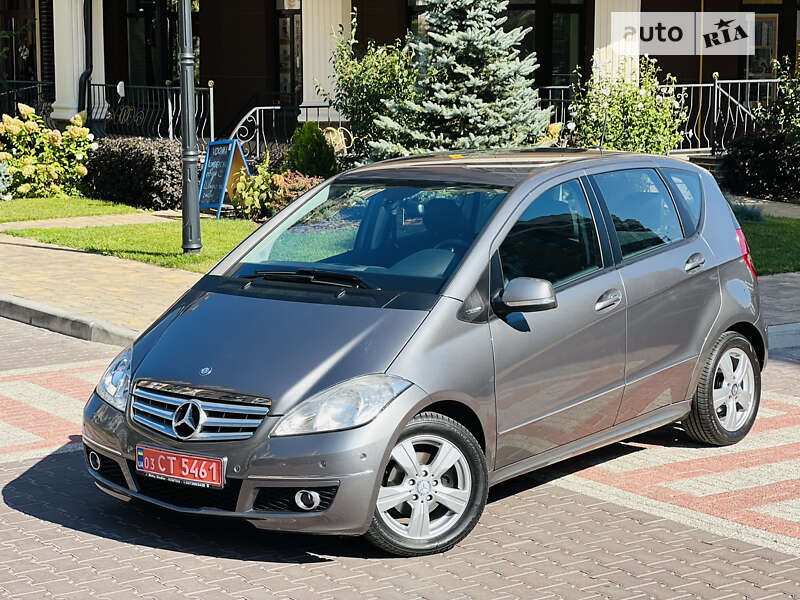 Хэтчбек Mercedes-Benz A-Class 2010 в Киеве