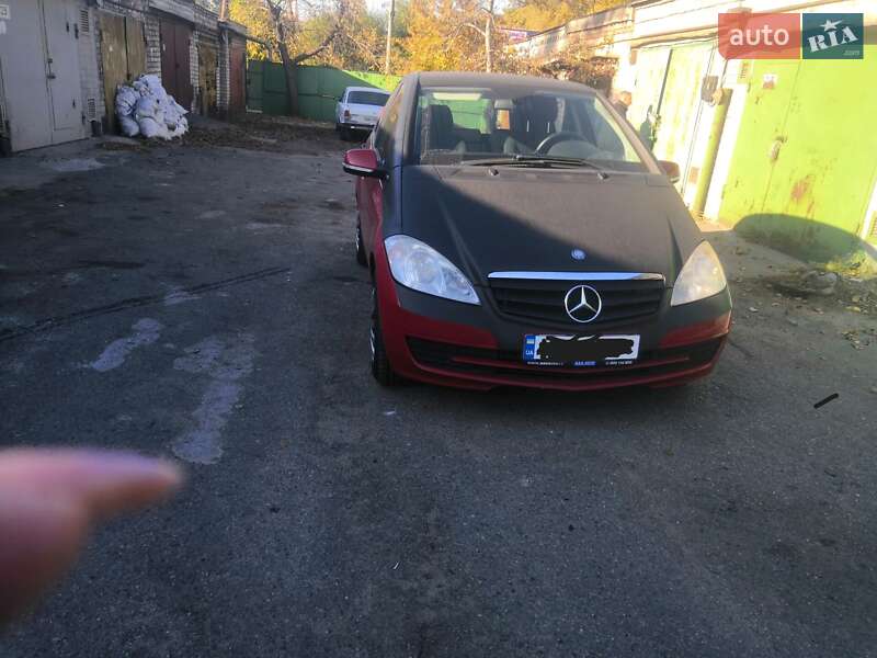 Хэтчбек Mercedes-Benz A-Class 2010 в Запорожье