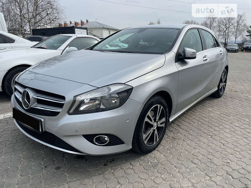 Хэтчбек Mercedes-Benz A-Class 2015 в Черновцах