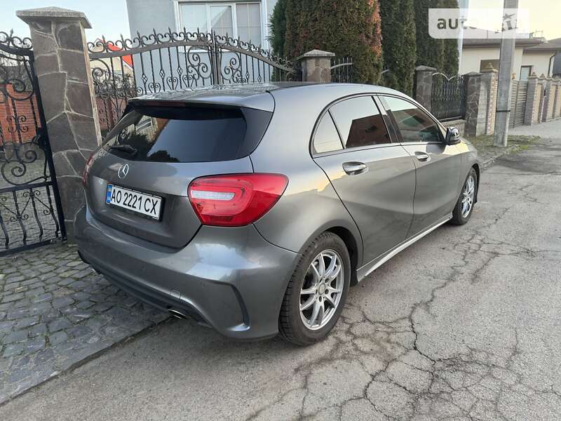 Хэтчбек Mercedes-Benz A-Class 2012 в Мукачево