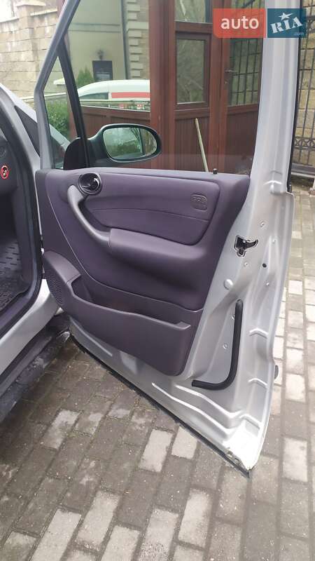 Хэтчбек Mercedes-Benz A-Class 2001 в Львове