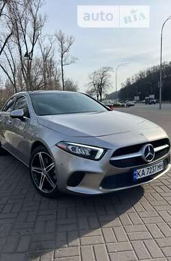 Седан Mercedes-Benz A-Class 2019 в Києві