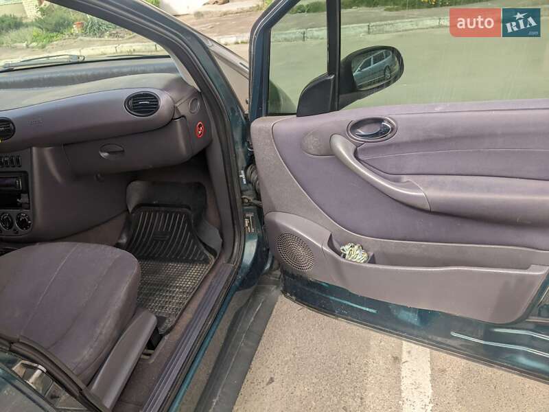 Хэтчбек Mercedes-Benz A-Class 2002 в Львове