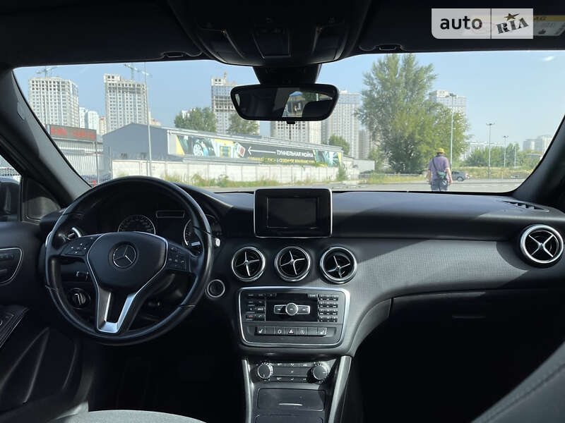 Хэтчбек Mercedes-Benz A-Class 2015 в Киеве