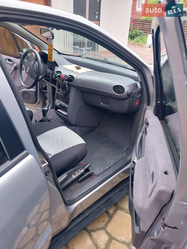 Хэтчбек Mercedes-Benz A-Class 2001 в Коростене