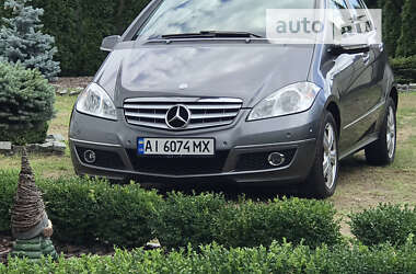 Mercedes-Benz A-Class 2011