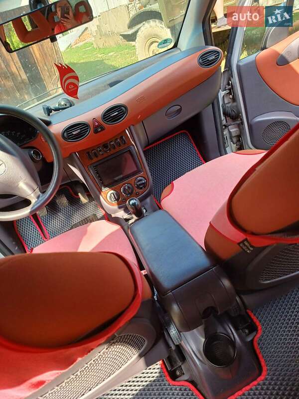 Хетчбек Mercedes-Benz A-Class 2001 в Ужгороді