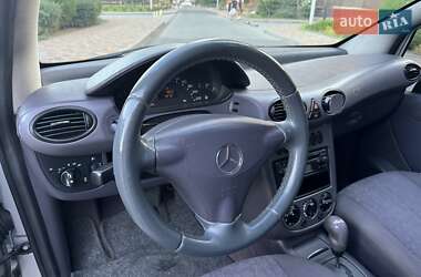 Хэтчбек Mercedes-Benz A-Class 2004 в 