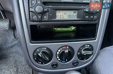 Хэтчбек Mercedes-Benz A-Class 2004 в 