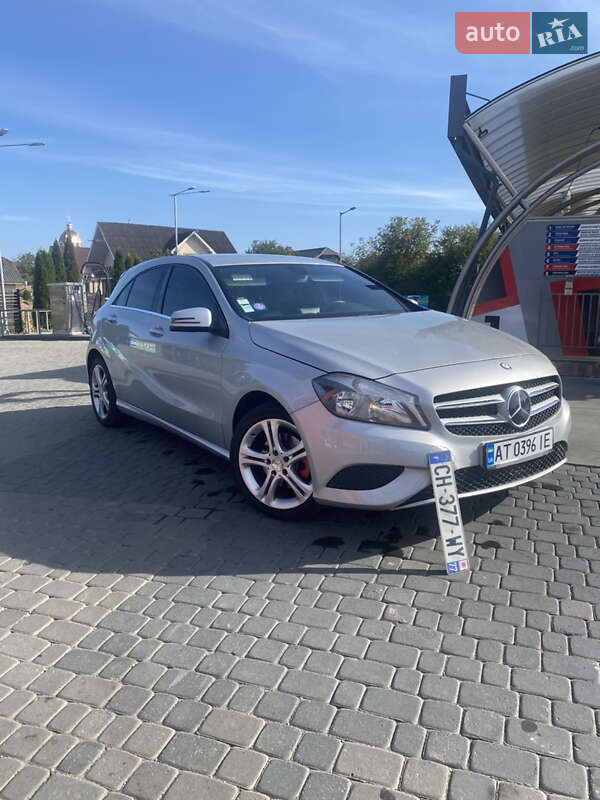Хэтчбек Mercedes-Benz A-Class 2012 в Ивано-Франковске