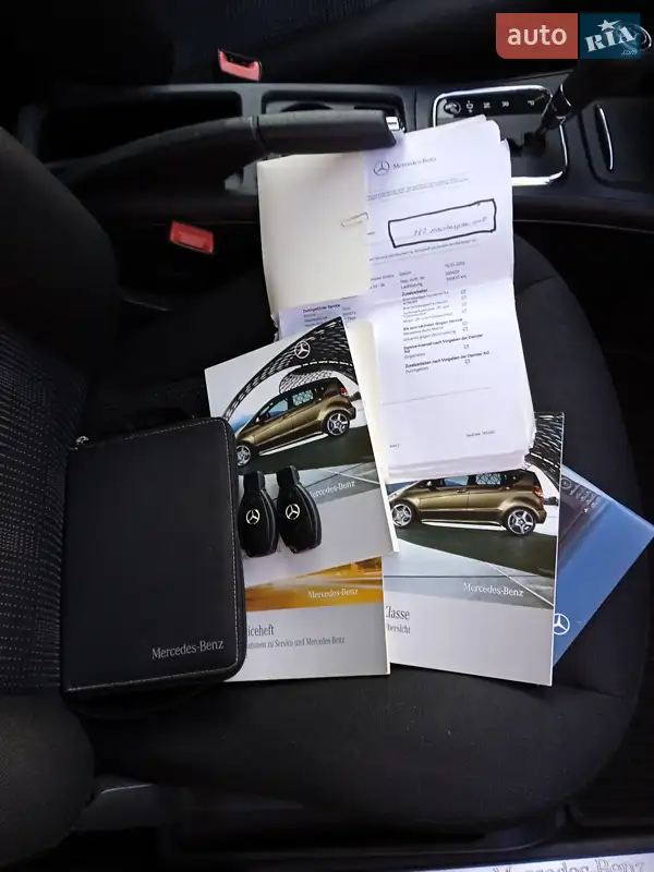 Хэтчбек Mercedes-Benz A-Class 2010 в Радехове документ