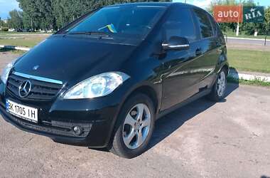 Хетчбек Mercedes-Benz A-Class 2008 в 