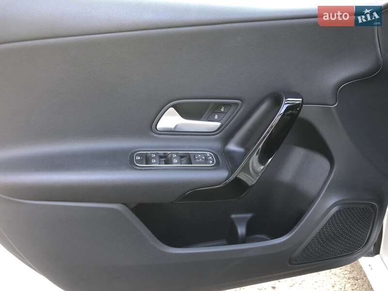 Хетчбек Mercedes-Benz A-Class 2018 в Києві