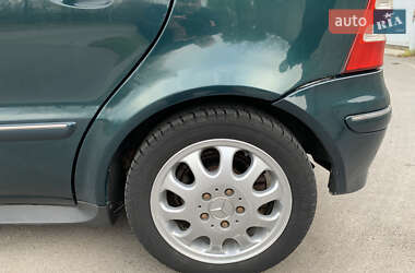 Хэтчбек Mercedes-Benz A-Class 2003 в 