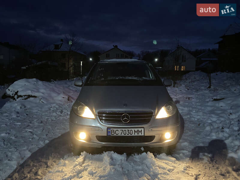 Mercedes-Benz A-Class 2009