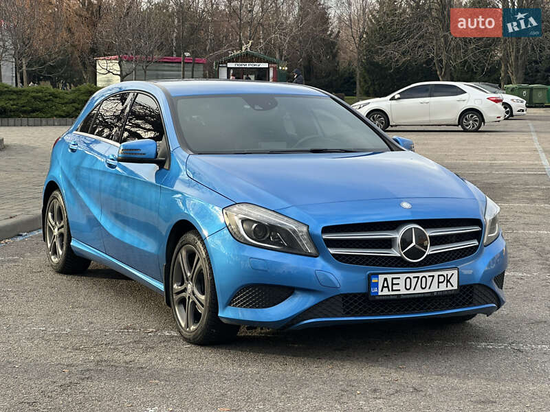 Хэтчбек Mercedes-Benz A-Class 2012 в Днепре