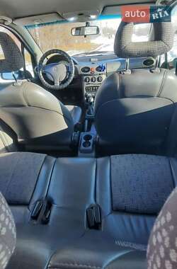 Хэтчбек Mercedes-Benz A-Class 2000 в 