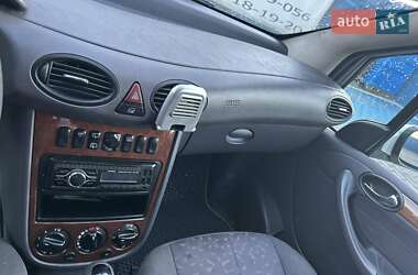 Хэтчбек Mercedes-Benz A-Class 2001 в 