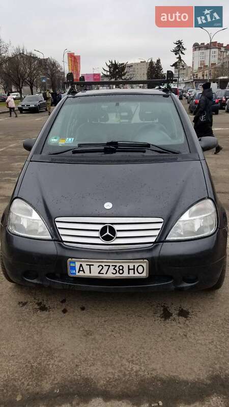 Хетчбек Mercedes-Benz A-Class 2000 в 