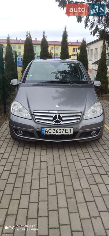 Хэтчбек Mercedes-Benz A-Class 2010 в Луцке