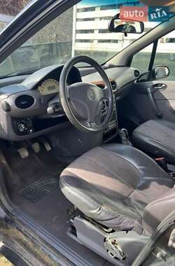 Хетчбек Mercedes-Benz A-Class 2000 в 
