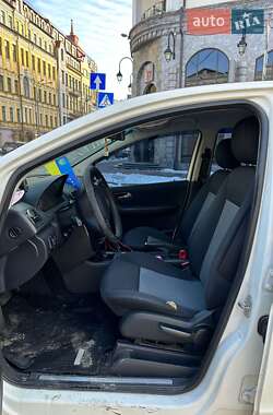 Хэтчбек Mercedes-Benz A-Class 2008 в 