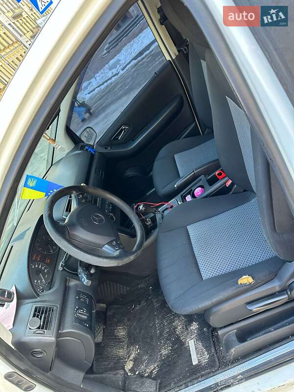 Хэтчбек Mercedes-Benz A-Class 2008 в Киеве фото 14 Хэтчбек Mercedes-Benz A-Class 2008 в Киеве