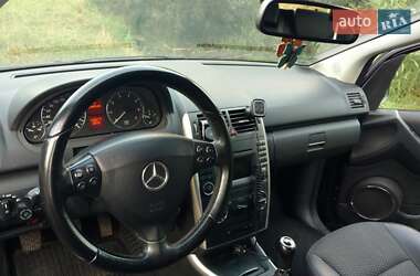 Хэтчбек Mercedes-Benz A-Class 2010 в 