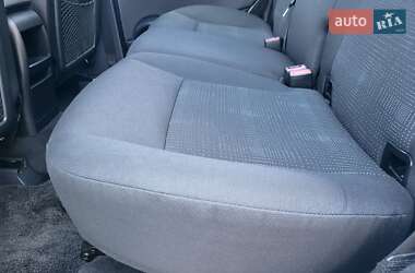 Хетчбек Mercedes-Benz A-Class 2010 в 