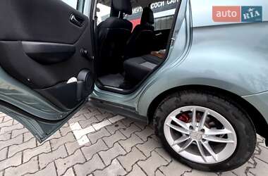 Хэтчбек Mercedes-Benz A-Class 2005 в 