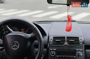 Хэтчбек Mercedes-Benz A-Class 2005 в 