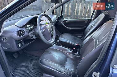 Хэтчбек Mercedes-Benz A-Class 2003 в 