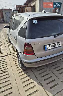 Хэтчбек Mercedes-Benz A-Class 2000 в 