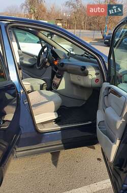 Хэтчбек Mercedes-Benz A-Class 2001 в 