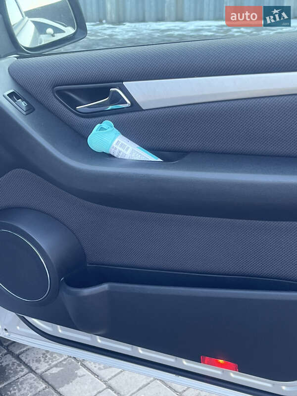 Хэтчбек Mercedes-Benz A-Class 2008 в Одессе фото 10 Хэтчбек Mercedes-Benz A-Class 2008 в Одессе