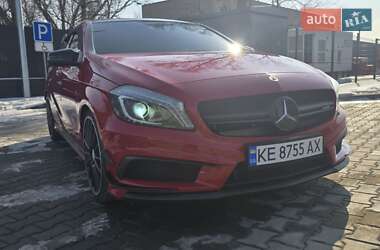 Хэтчбек Mercedes-Benz A-Class 2013 в 