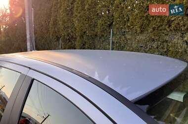 Хэтчбек Mercedes-Benz A-Class 2009 в 