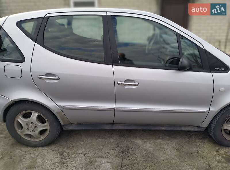 Хетчбек Mercedes-Benz A-Class 2001 в Новомосковську