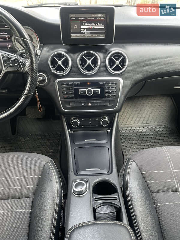 Хэтчбек Mercedes-Benz A-Class 2014 в Киеве