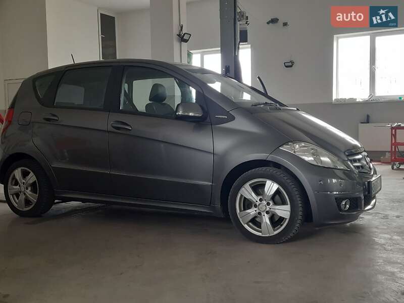 Хэтчбек Mercedes-Benz A-Class 2010 в Каменец-Подольском фото 11 Хэтчбек Mercedes-Benz A-Class 2010 в Каменец-Подольском