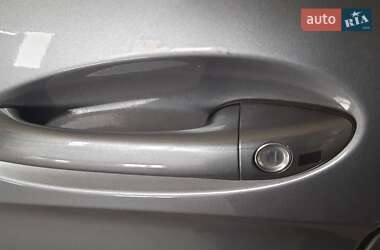 Хэтчбек Mercedes-Benz A-Class 2010 в 