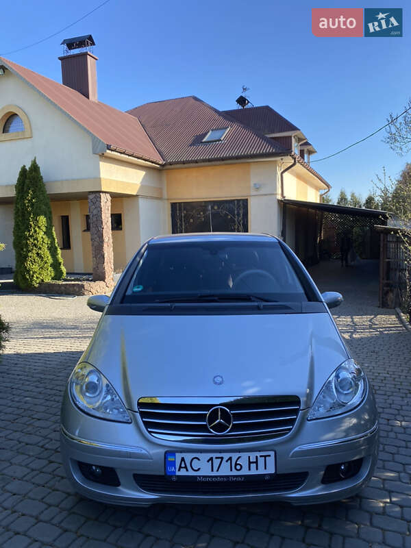 Хэтчбек Mercedes-Benz A-Class 2006 в 