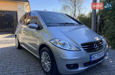 Хэтчбек Mercedes-Benz A-Class 2006 в 