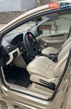 Хэтчбек Mercedes-Benz A-Class 2005 в 